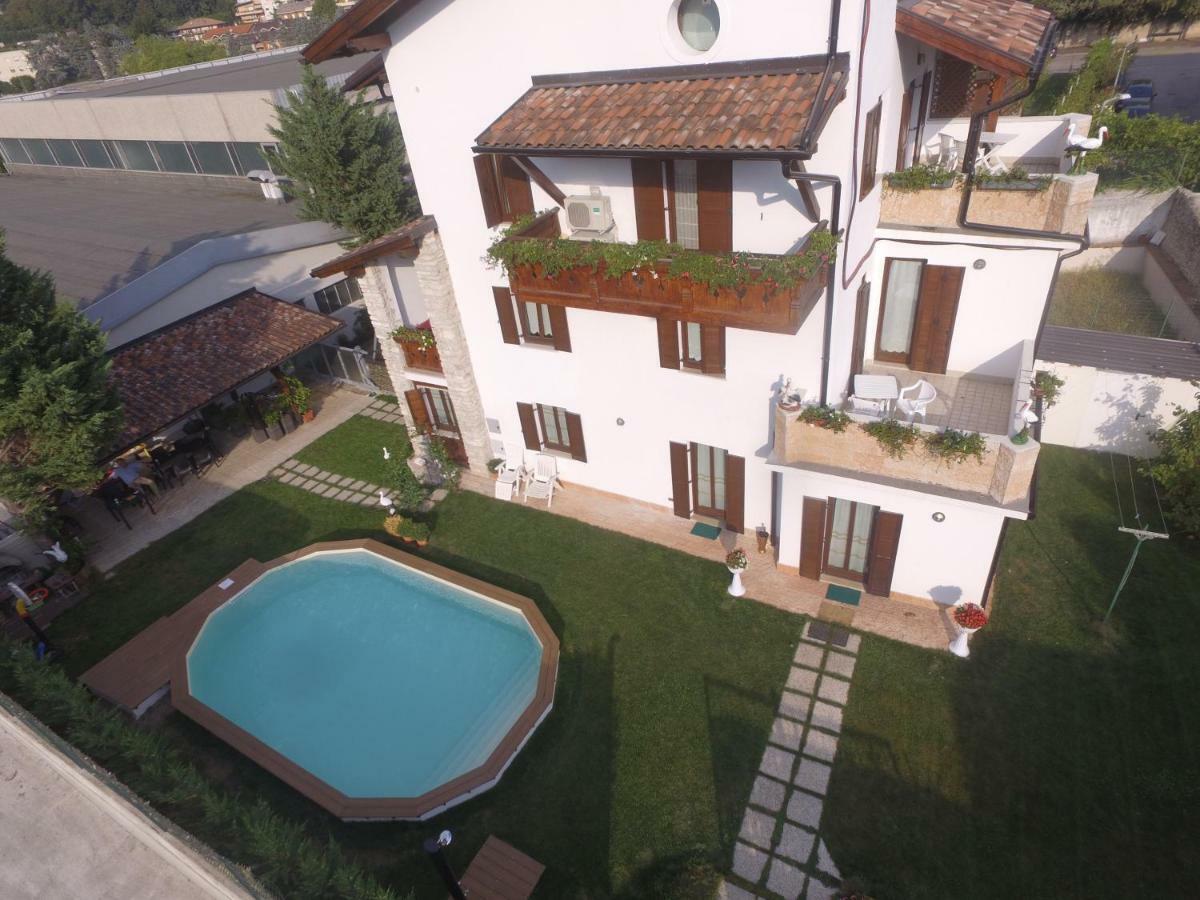 Le Cicogne Bed and Breakfast Rovereto  Exteriör bild